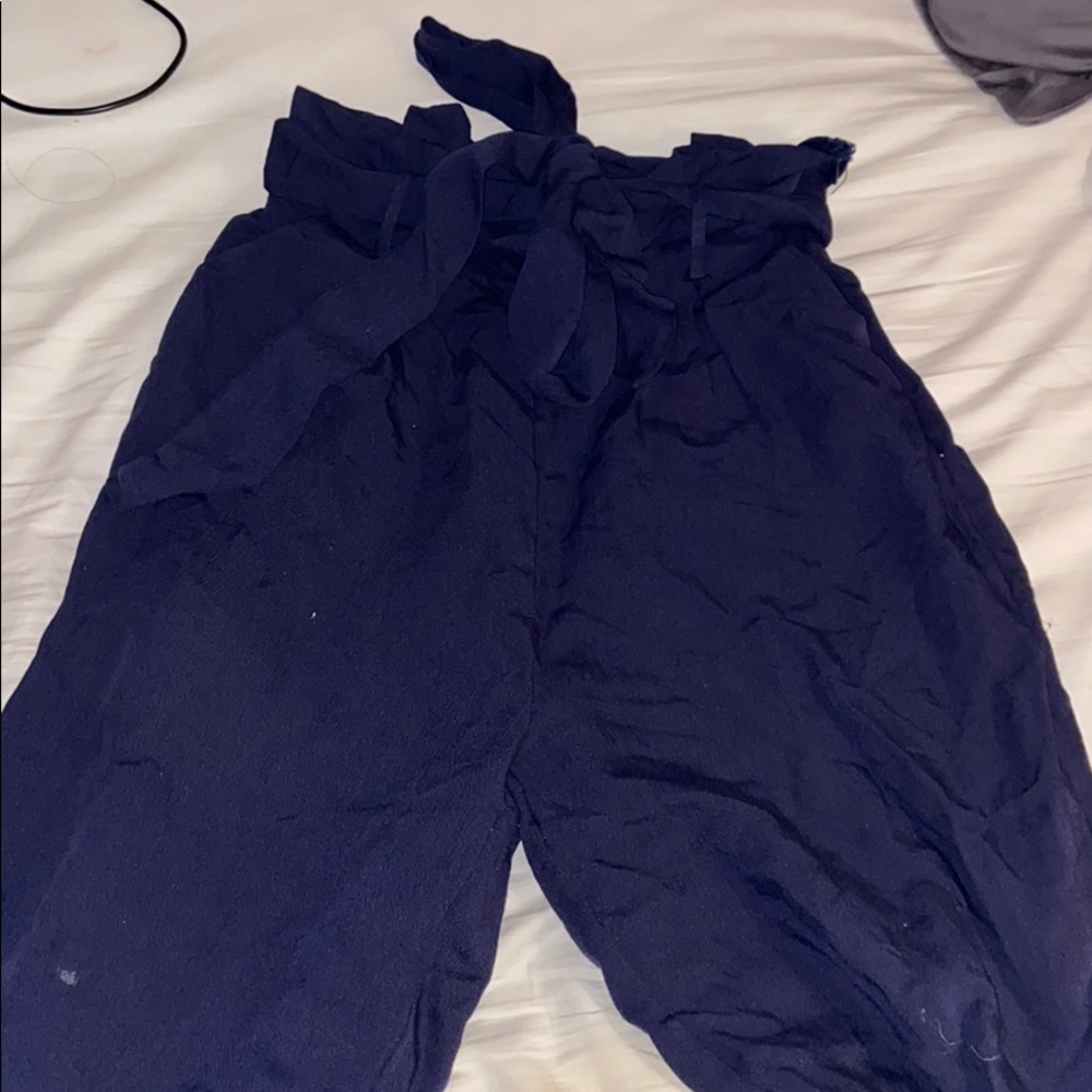 Women’s navy blue flowy pant